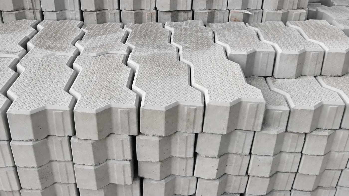 Zig Zag Paver (60 mm) manufactured by Shree Rama Tiles and Pavers Bengaluru
